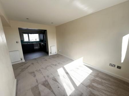 3 bedroom Maisonette to let in Brunel Heights, Saltash, PL12