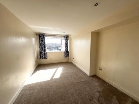3 bedroom Maisonette to let in Brunel Heights, Saltash, PL12