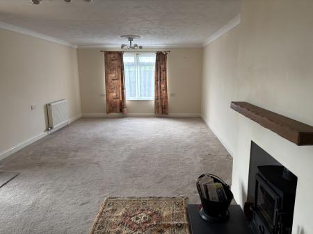 2 bedroom Bungalow to let in Trerulefoot, Trerulefoot, PL12