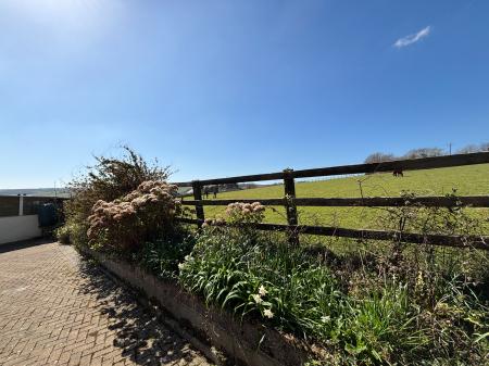 2 bedroom Bungalow to let in Trerulefoot, Trerulefoot, PL12