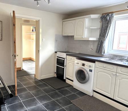 2 bedroom Bungalow to let in Trerulefoot, Trerulefoot, PL12