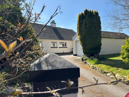 2 bedroom Bungalow to let in Trerulefoot, Trerulefoot, PL12