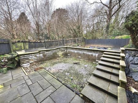 2 bedroom End of terrace house for sale in Harebell Close, Pillmere, Saltash, PL12