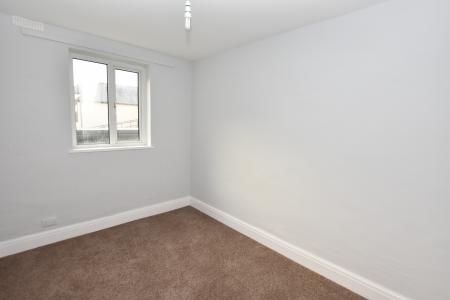 3 bedroom Flat to let in Fore Street, Saltash, PL12