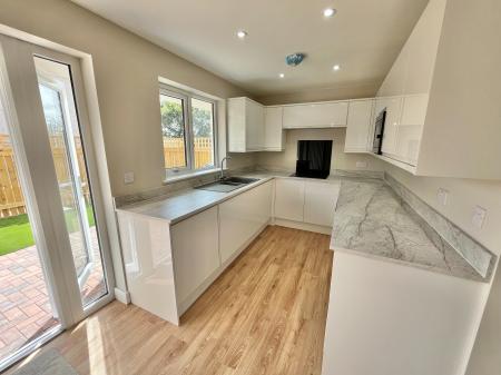 3 bedroom Semi-detached house for sale in Carlton Villas, Hatt, PL12