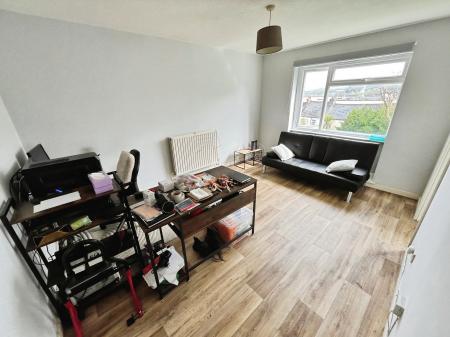 2 bedroom Flat for sale in Biscombe Gardens, Saltash, PL12