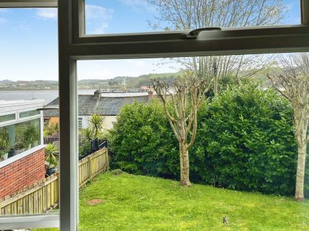 2 bedroom Flat for sale in Biscombe Gardens, Saltash, PL12