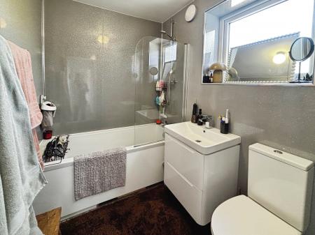 3 bedroom Semi-detached house to let in Home Park, Landrake, PL12