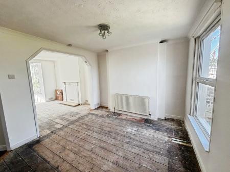 2 bedroom Detached house to let in Callington Road, Saltash, PL12