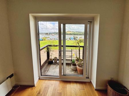 2 bedroom Apartment for sale in Daws Court, Saltash, PL12