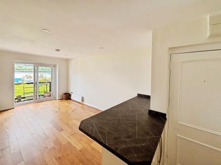 2 bedroom Apartment for sale in Daws Court, Saltash, PL12