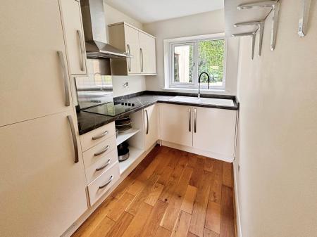 2 bedroom Apartment for sale in Daws Court, Saltash, PL12