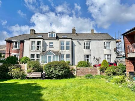 Cedar Court, Saltash, PL12