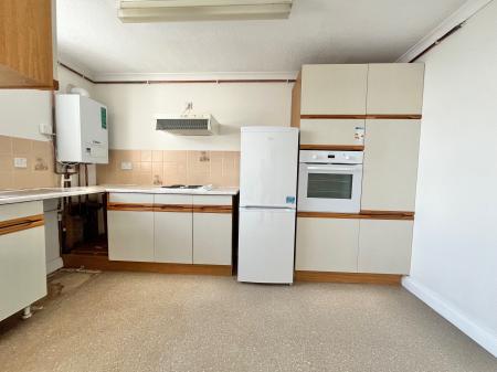 1 bedroom Flat for sale in Cedar Court, Saltash, PL12