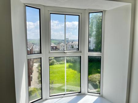 1 bedroom Flat for sale in Cedar Court, Saltash, PL12