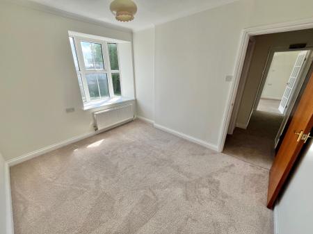 1 bedroom Flat for sale in Cedar Court, Saltash, PL12