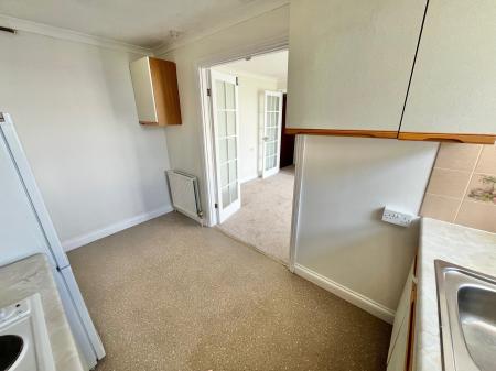 1 bedroom Flat for sale in Cedar Court, Saltash, PL12