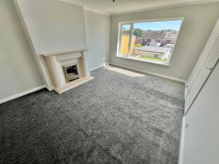 3 bedroom End of terrace house for sale in Castlemead Close, Saltash, PL12