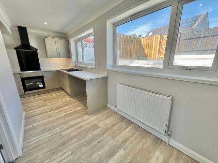 3 bedroom End of terrace house for sale in Castlemead Close, Saltash, PL12