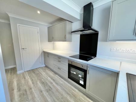 3 bedroom End of terrace house for sale in Castlemead Close, Saltash, PL12