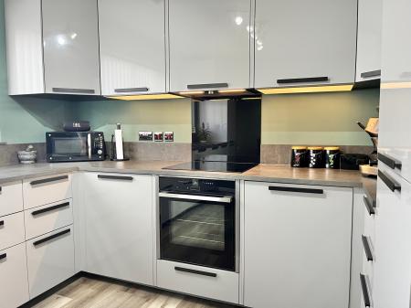 4 bedroom End of terrace house for sale in Turnpike, Gunnislake, PL18