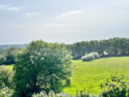 4 bedroom End of terrace house for sale in Turnpike, Gunnislake, PL18