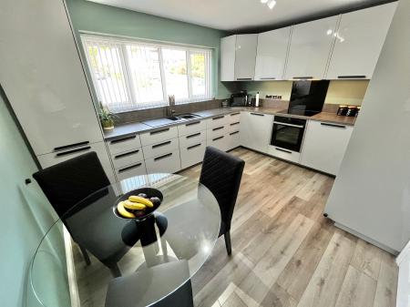 4 bedroom End of terrace house for sale in Turnpike, Gunnislake, PL18