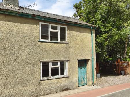 2 bedroom End of terrace house for sale in School Road, Landrake, PL12