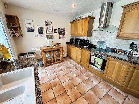 4 bedroom Detached house for sale in Windmill Hill, Saltash, PL12