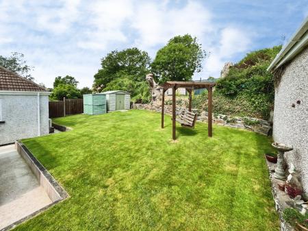 4 bedroom Detached house for sale in Windmill Hill, Saltash, PL12