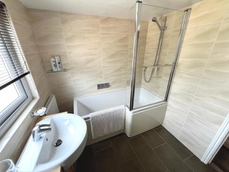4 bedroom Detached house for sale in Windmill Hill, Saltash, PL12
