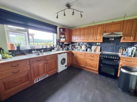 2 bedroom Semi-detached house to let in Barton Cottages, Spriddlestone, Brixton, PL9