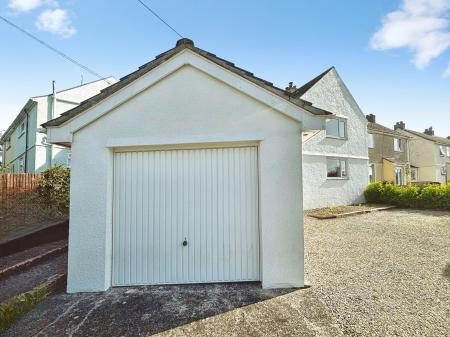 3 bedroom Semi-detached house for sale in Home Park, Landrake, PL12