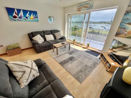 4 bedroom Detached house for sale in Old Ferry Road, Saltash, PL12