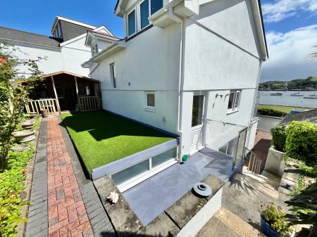 4 bedroom Detached house for sale in Old Ferry Road, Saltash, PL12