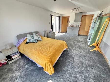 4 bedroom Detached house for sale in Old Ferry Road, Saltash, PL12