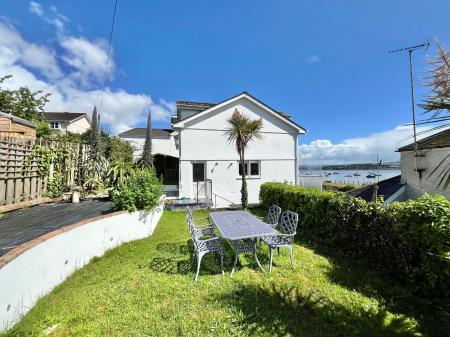 4 bedroom Detached house for sale in Old Ferry Road, Saltash, PL12