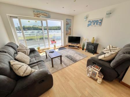4 bedroom Detached house for sale in Old Ferry Road, Saltash, PL12