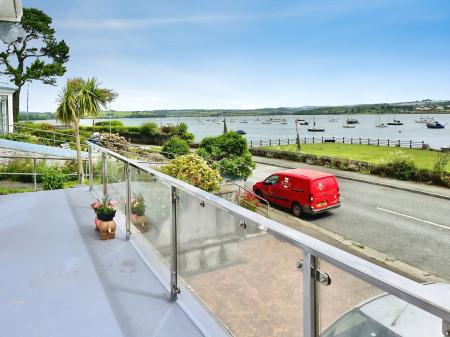 4 bedroom Detached house for sale in Old Ferry Road, Saltash, PL12