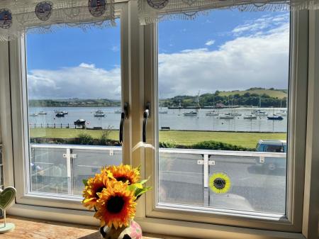 4 bedroom Detached house for sale in Old Ferry Road, Saltash, PL12