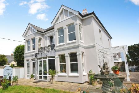 4 bedroom Detached house to let in Essa Road, Saltash, PL12