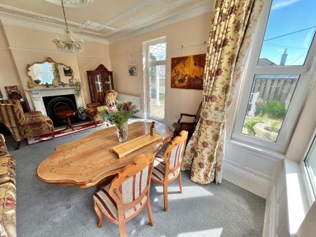 4 bedroom Detached house to let in Essa Road, Saltash, PL12