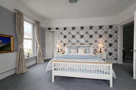 4 bedroom Detached house to let in Essa Road, Saltash, PL12