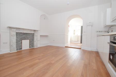 1 bedroom Flat to let in Culver Road, Saltash, PL12