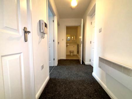 2 bedroom Flat to let in Exeter Street, City Centre, Plymouth, PL4