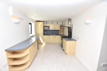 2 bedroom Flat to let in 130 - 132 Vauxhall Street, Plymouth, PL4