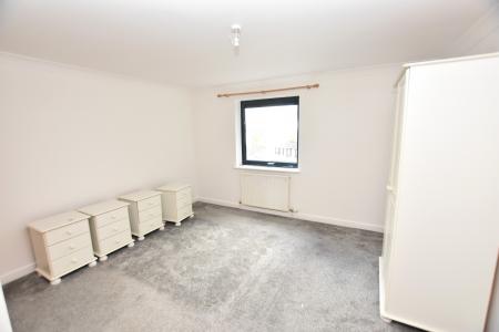 2 bedroom Flat to let in 130 - 132 Vauxhall Street, Plymouth, PL4