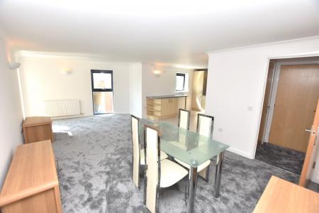 2 bedroom Flat to let in 130 - 132 Vauxhall Street, Plymouth, PL4
