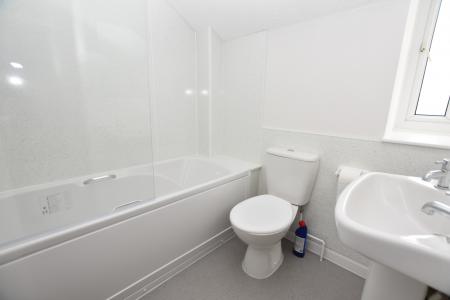 3 bedroom Terraced House to let in Langerwell Close, Saltash, PL12