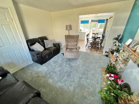 4 bedroom Semi-detached house for sale in Hawthorns, Saltash, PL12